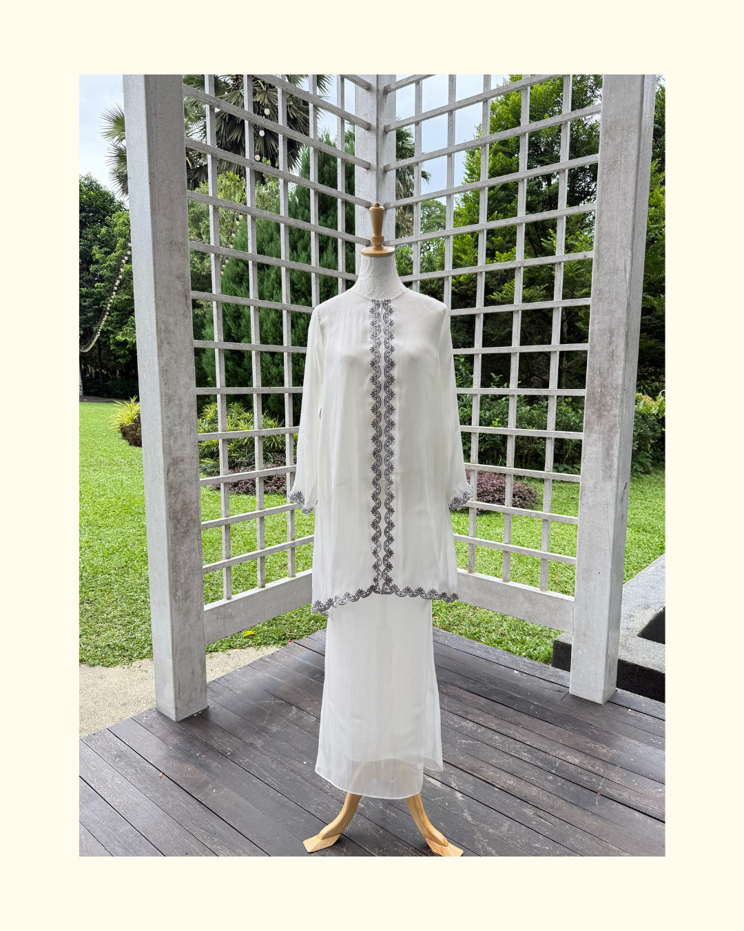 Kurung Shimmer Sulam | Luraé