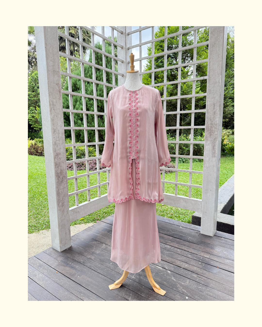 Kurung Shimmer Sulam | Luraé