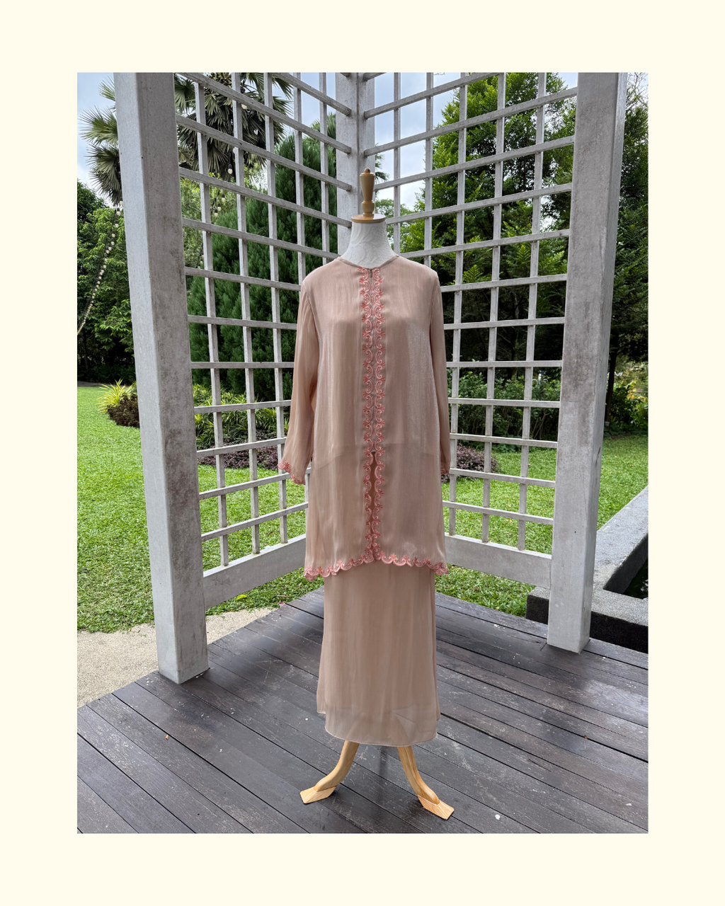 Kurung Shimmer Sulam | Luraé