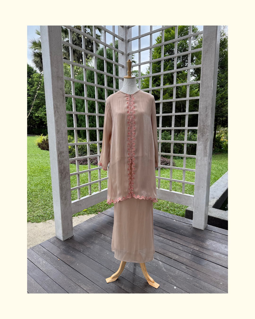 Kurung Shimmer Sulam | Luraé