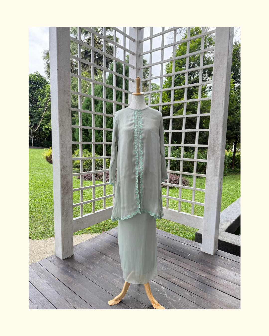 Kurung Shimmer Sulam | Luraé
