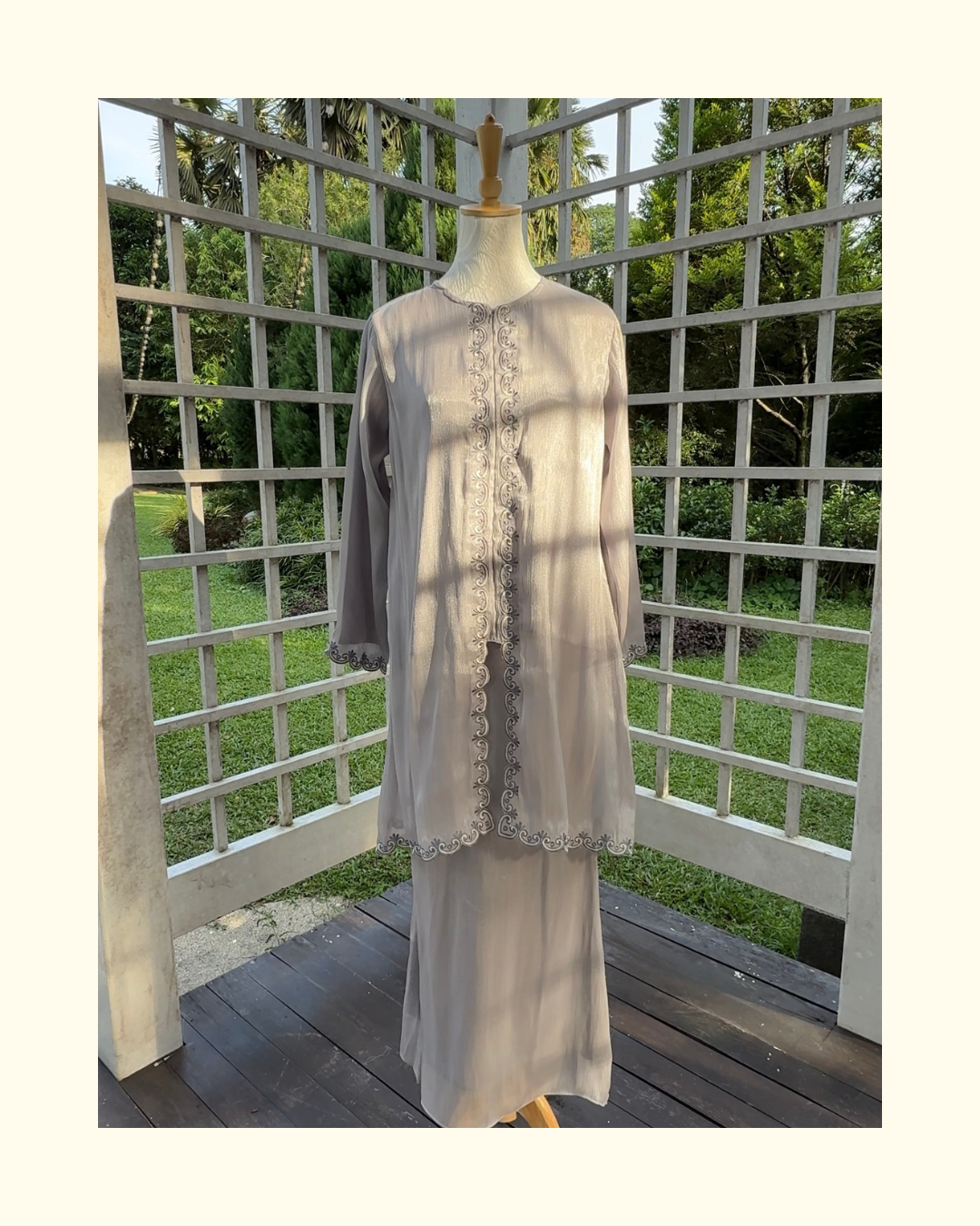Kurung Shimmer Sulam | Luraé
