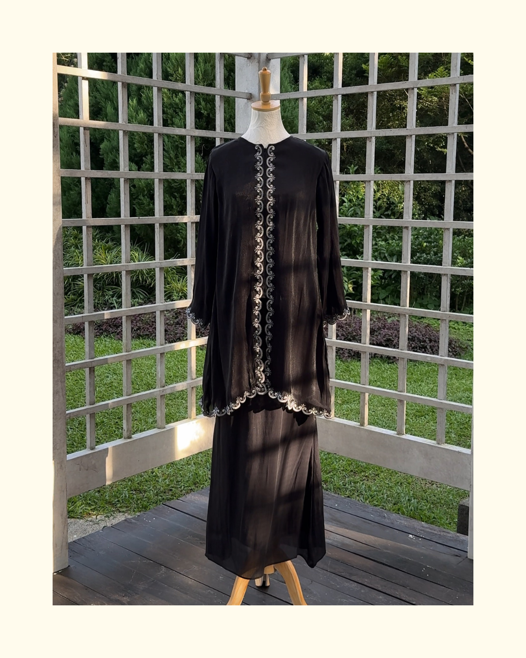 Kurung Shimmer Sulam | Luraé